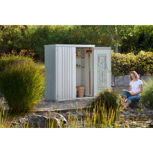Geräteschrank 150 im Garten