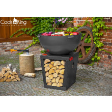 Santos mit Holz und Grill